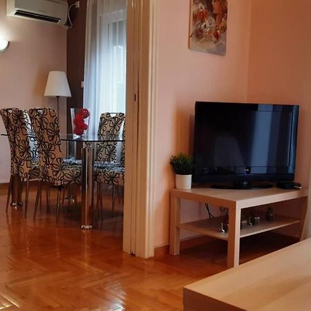 אתונה Georgia'S Cozy Apartment In Koukaki מראה חיצוני תמונה