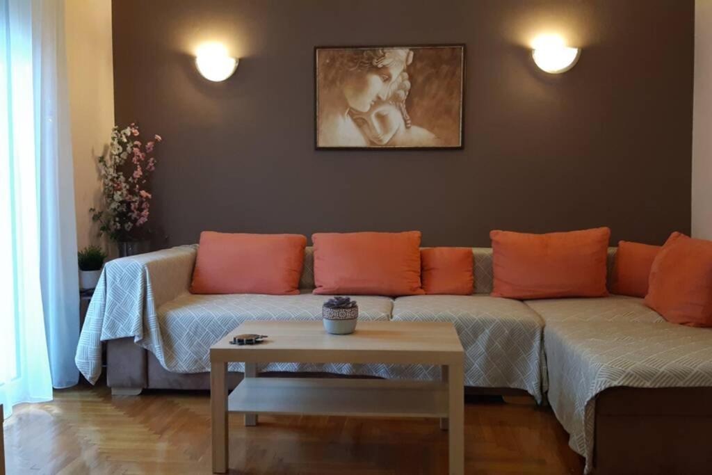 אתונה Georgia'S Cozy Apartment In Koukaki מראה חיצוני תמונה