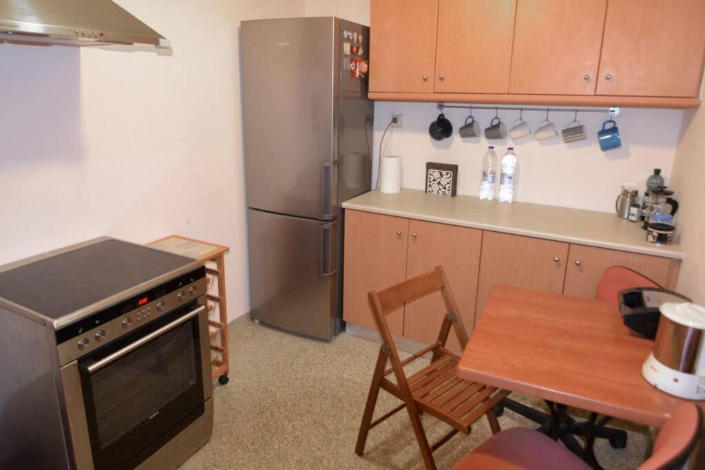 אתונה Georgia'S Cozy Apartment In Koukaki מראה חיצוני תמונה