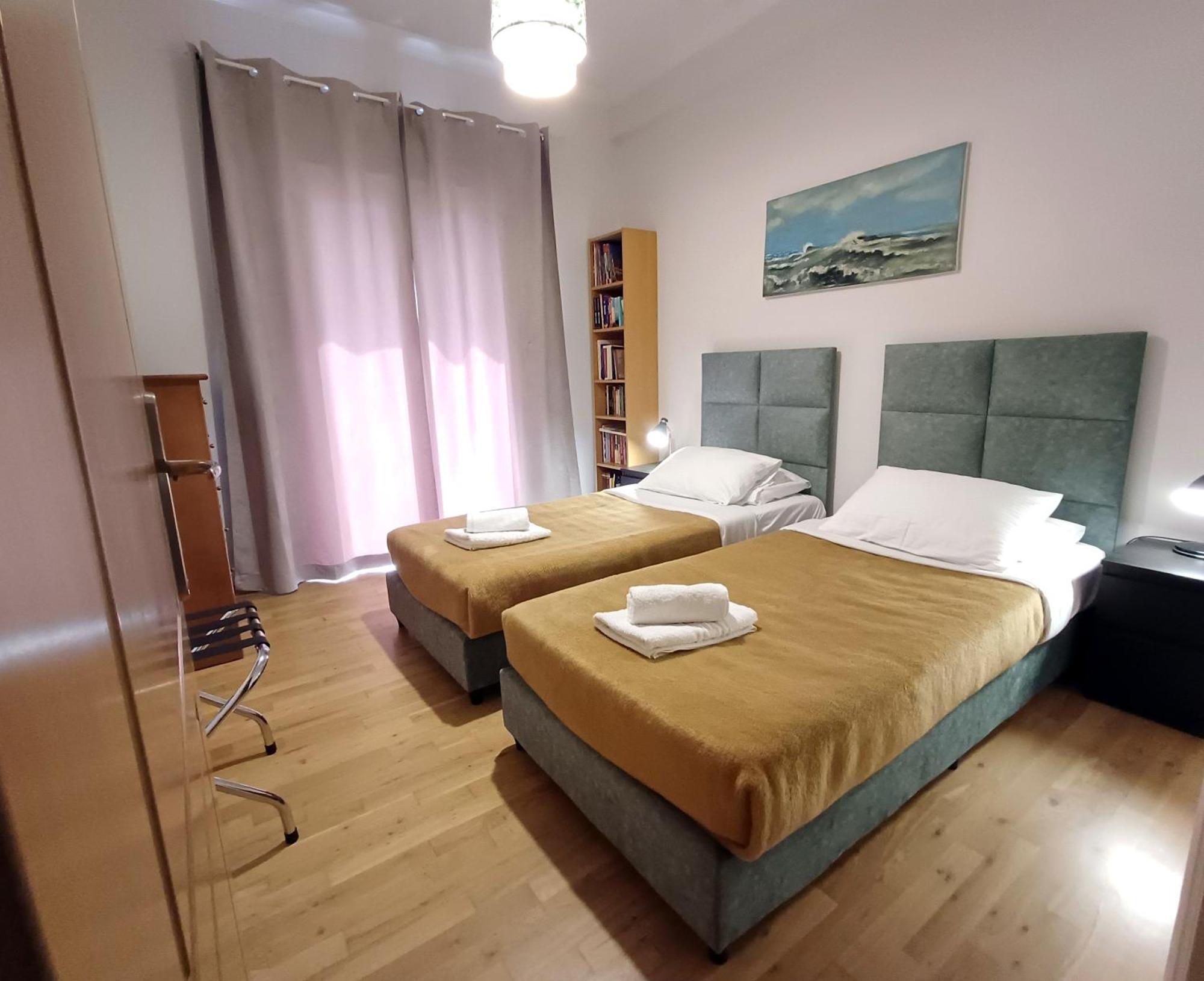אתונה Georgia'S Cozy Apartment In Koukaki מראה חיצוני תמונה